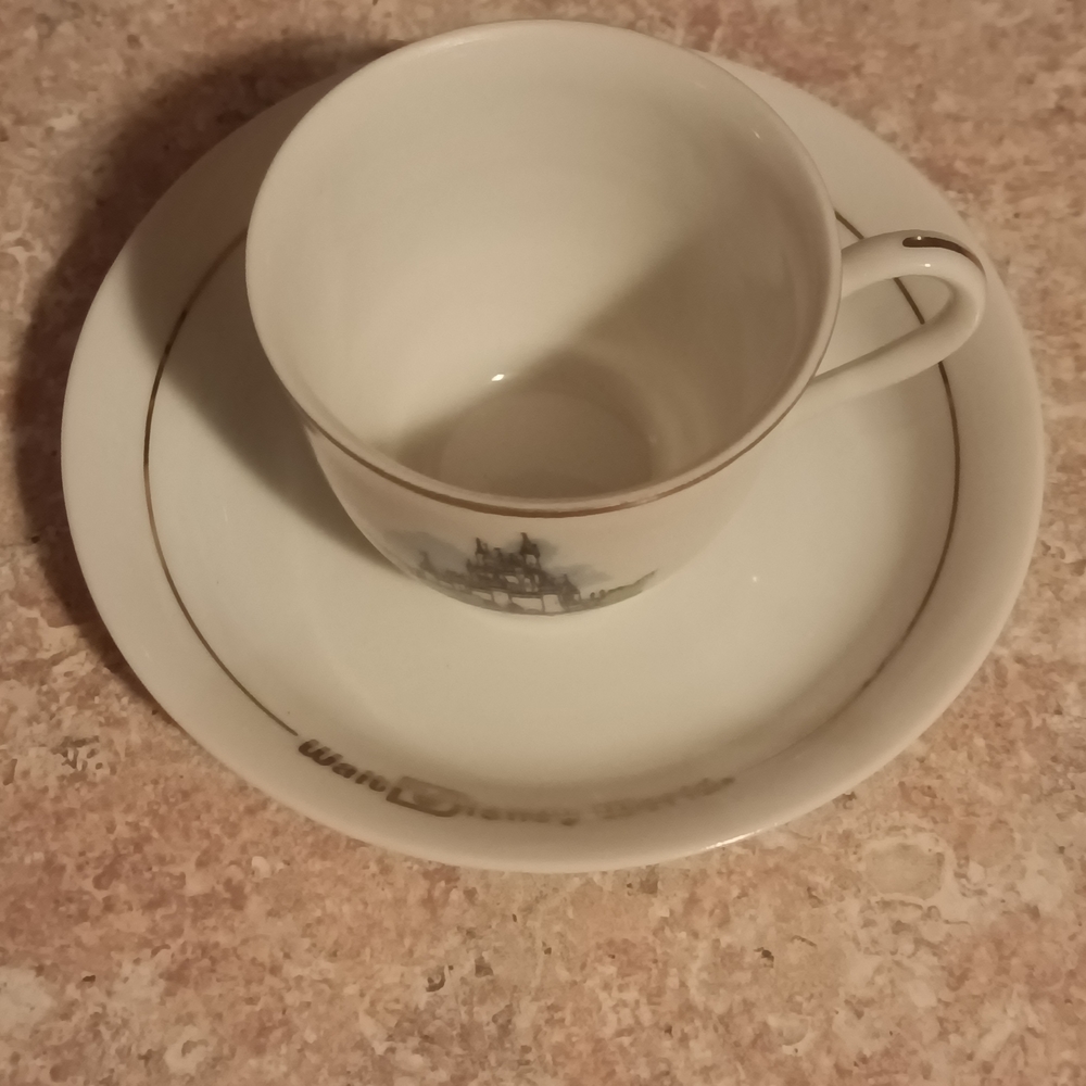 Vintage Disney Castle Cup & Saucer • Made in Japan • Walt Disney Productions - Picture 3 of 9